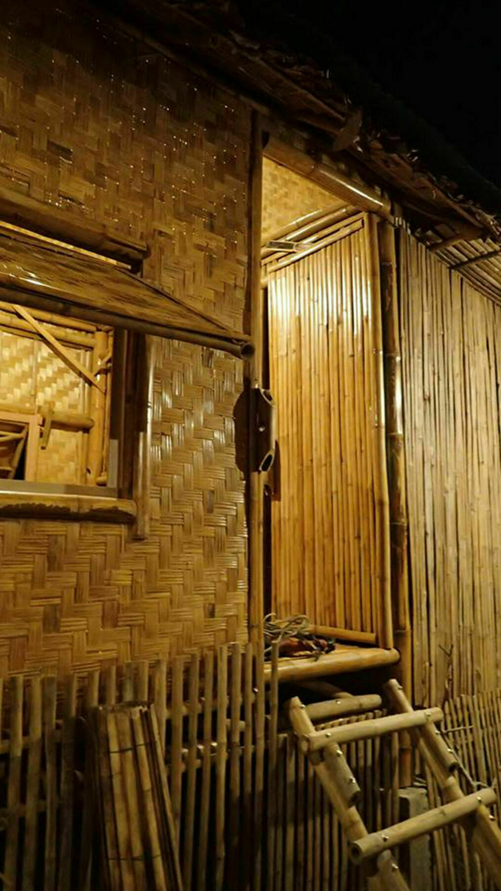 Fundee Story Guesthouse Bamboo House In Chiang Mai Old Town Екстериор снимка